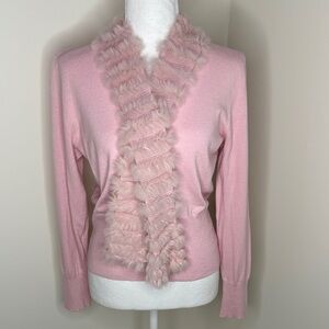 JohnPaulRichard Pink Round Neck Sweater with Removable Rabbit Fur Collar. PL